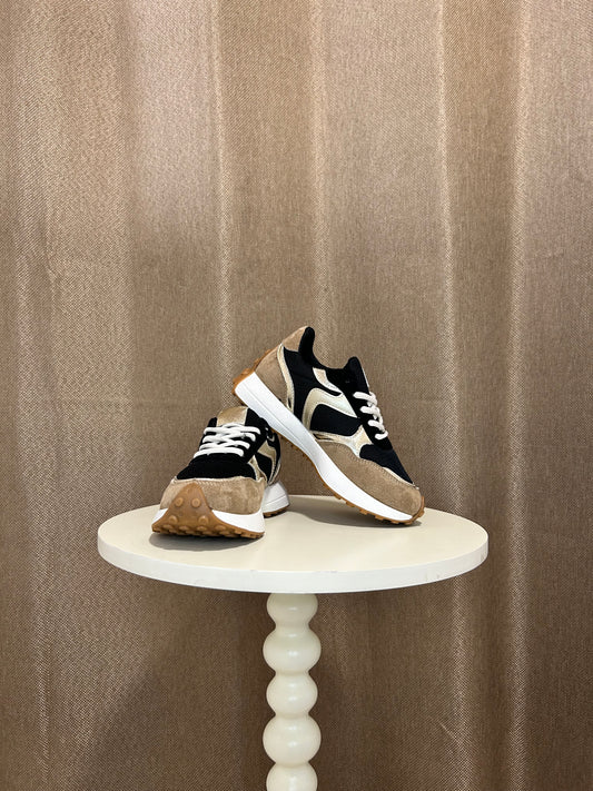 Baskets bicolores noir et beige
