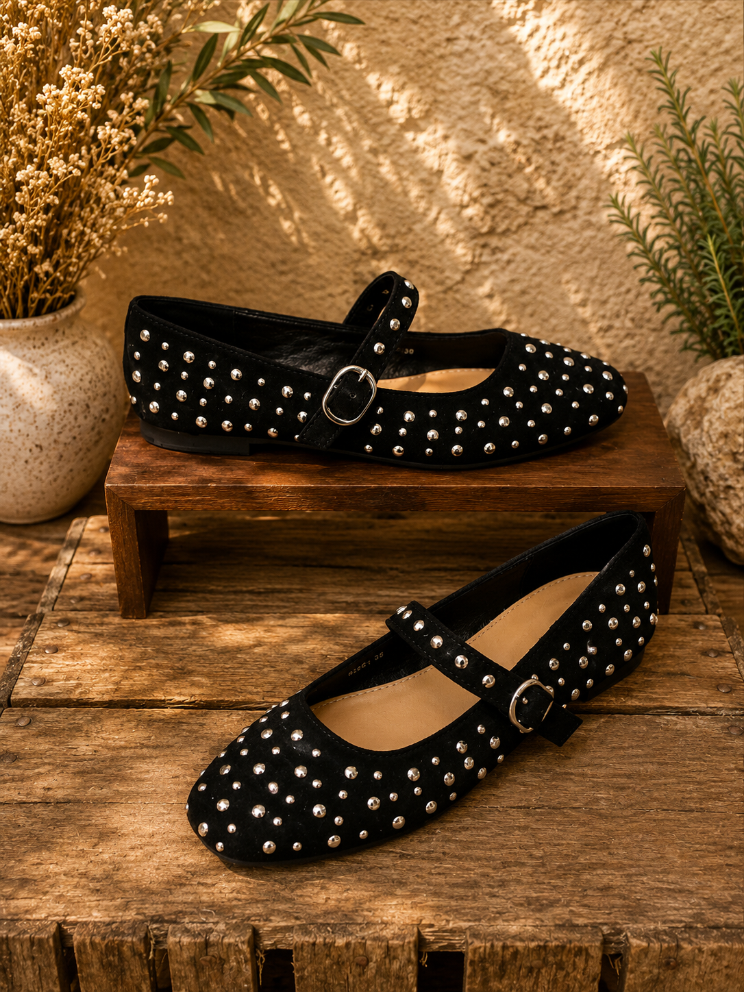 Ballerines noir avec détail argenté